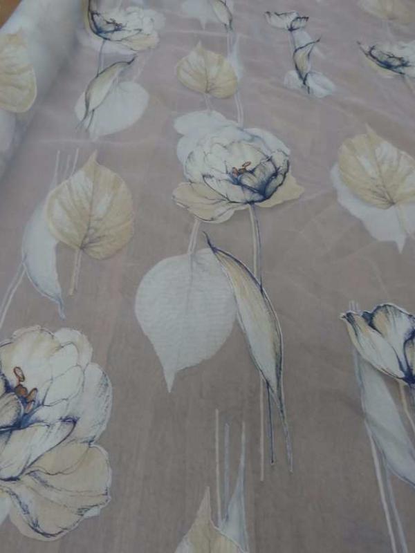 6 5m de voile imprime fleurs ton mastic indigo