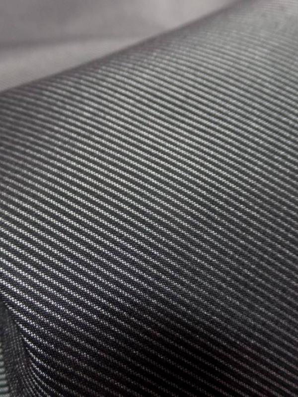 Taffetas lycra noir a fine rayures gris metal