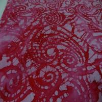 Batik motif en camaieu de rose motifs fossile