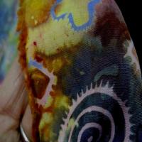 tissu Batik motif fondu ton rouge jaune vert bleu