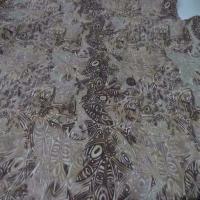 Batik motif masque africain ton beige marron