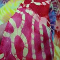 Batik ton rouge jaune bleu0