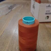 Cone de fil 5000 metres dmc couleur abricot 120 1474s 4358
