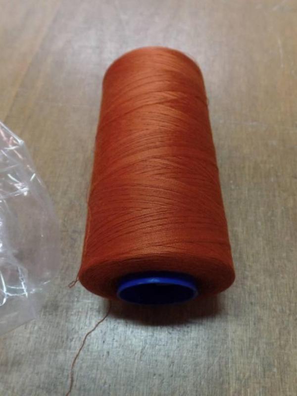 Cône de fil 5000 mètres DMC couleur abricot -35-1074-4403