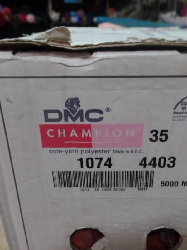 Cône de fil 5000 mètres DMC couleur abricot -35-1074-4403