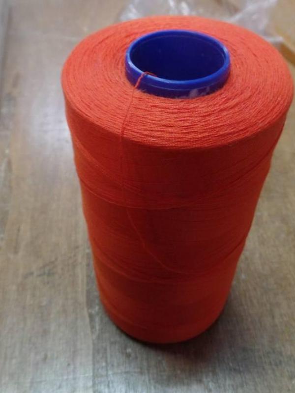 Cone de fil 5000 metres DMC couleur orange 35 1074 4402