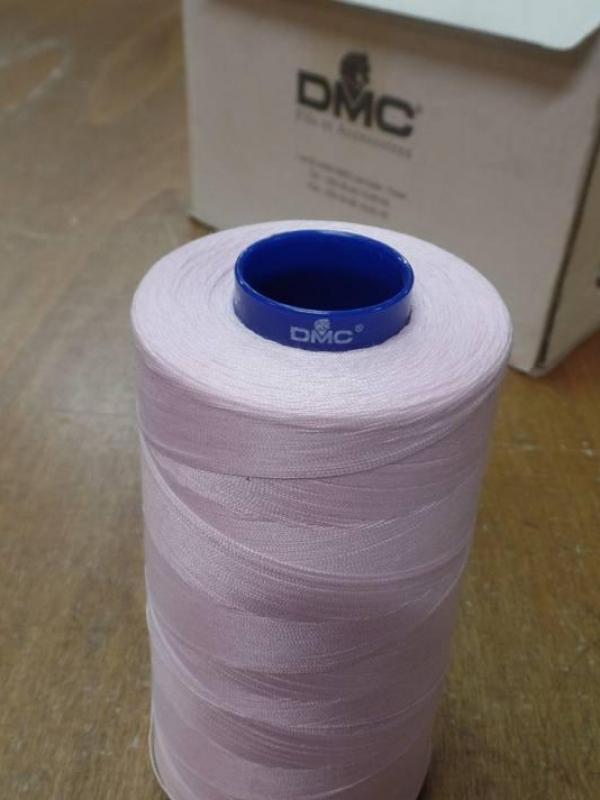 Cône de fil 5000 mètres DMC couleur rose clair-35- 1074-4430