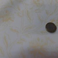 Coton blanc casse imprime fleurs jaune 4