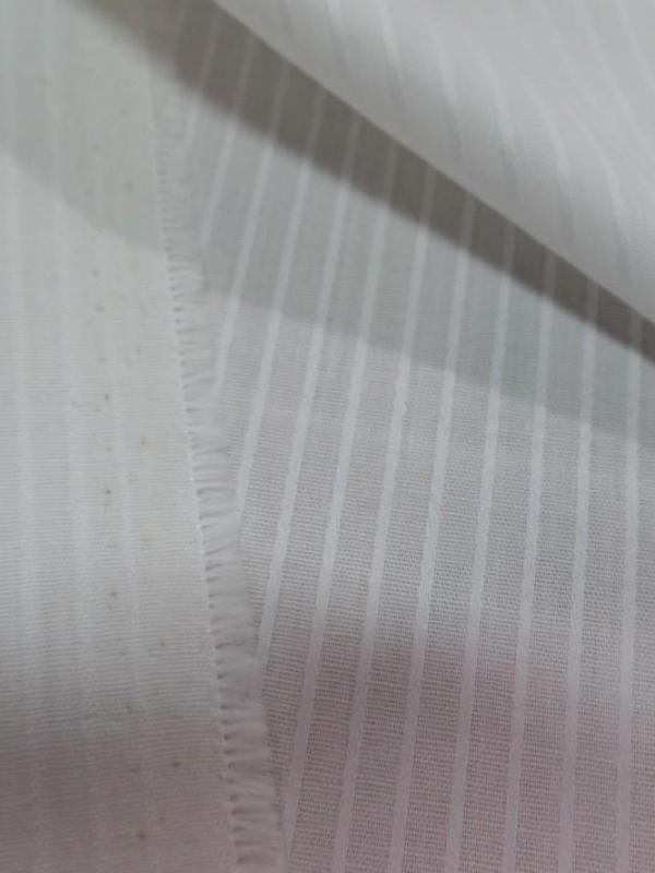 vente de tissu coton blanc façonné rayures brodés