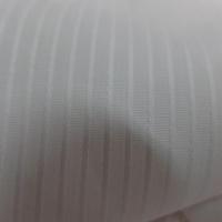 Coton fin blanc brodé  a fine rayures