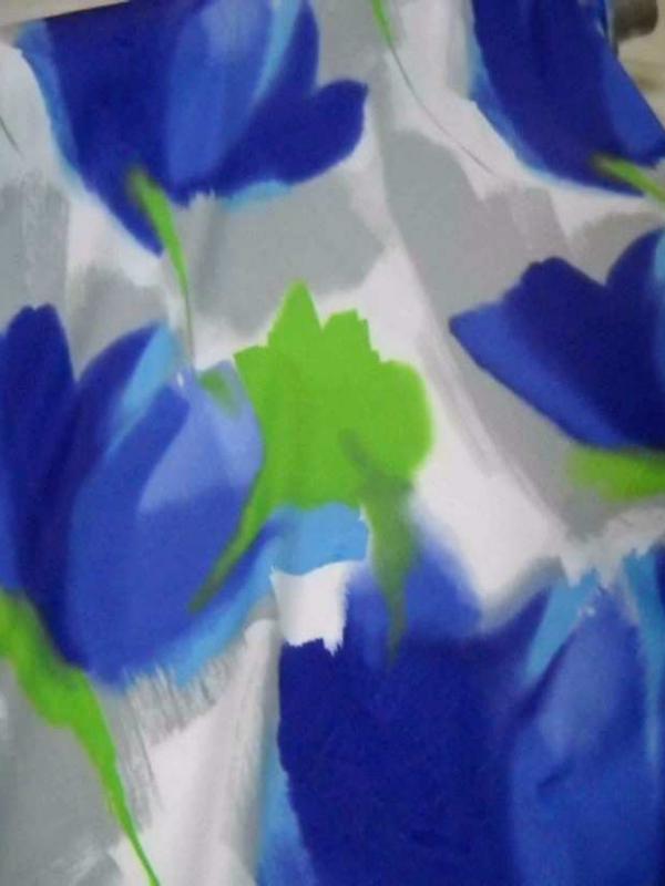 Coton imprime fleurs gris bleu vert