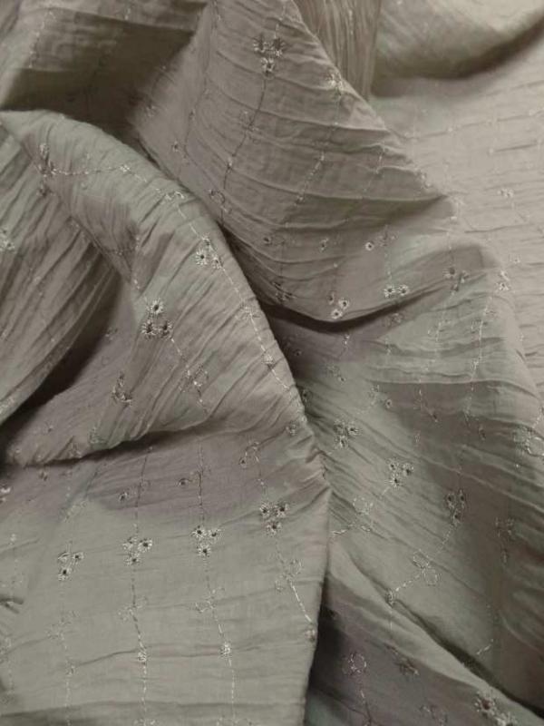 Coton plisse broderie anglaise vert tilleul