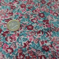 Coton popeline blanche imprime liberty fleurs bordeaux rose et bleu
