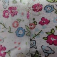 Coton popeline blanche imprimé liberty fleurs ton bleu,bordeaux et vert