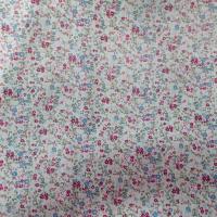 tissu Coton popeline blanche imprimé liberty fleurs ton bleu,bordeaux et vert