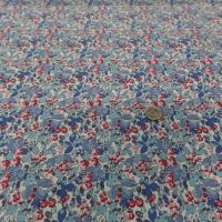 Coton popeline blanche imprimé liberty fleurs ton bleu et rouge