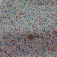tissu Coton popeline blanche imprimé liberty fleurs ton bleu,vert et jaune