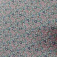 Coton popeline blanche imprimé liberty fleurs ton saumon et vert