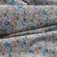 Coton popeline blanche imprime style liberty fleurs bleu jaune taupe