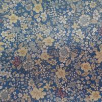Coton popeline bleu imprime liberty fleurs ton jaune blanc et gris