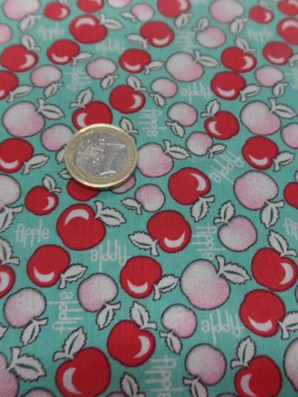 Coton popeline bleu imprime liberty motifs cerises rouge