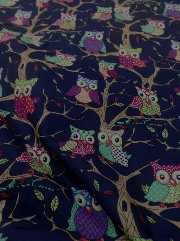 Coton popeline bleu nuit imprime hiboux anis vert bordeaux