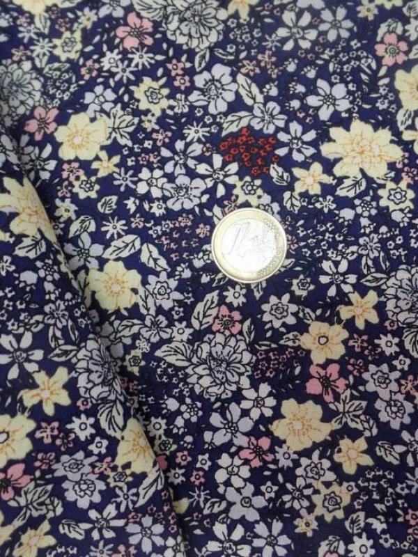 Coton popeline bleu nuit imprime liberty motifs petite fleurs