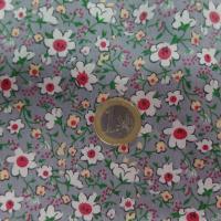 Coton popeline grise imprime liberty fleurs ton blanc et rouge1