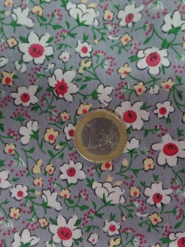 Coton popeline grise imprime liberty fleurs ton blanc et rouge1