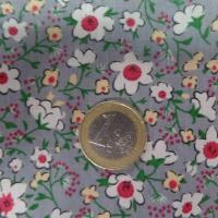 Coton popeline grise imprime liberty fleurs ton blanc et rouge6