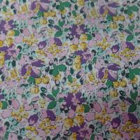 tissu coton popeline imprime liberty fleurs ton lavande jaune et vert