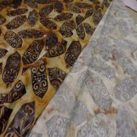 Coupon de batik motif masque africain ton beige marron 1 60m4