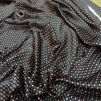 Coupon de beau satin noir imprime 1 50m