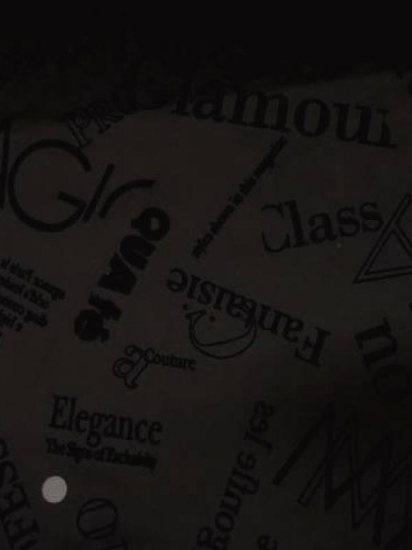 Coupon de gabardine coton lycra marron cafe flokes ecriture aspect velours noir 1 