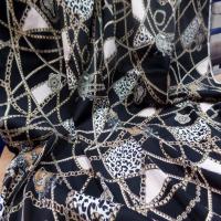 Coupon de gabardine coton lycra noire imprime dore 1 80m