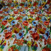 Coupon de lycra blanc imprime fleurs 3 45m3