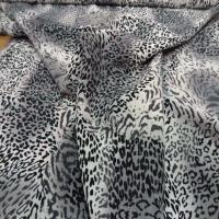 Coupon de microfibre imprime style leopard gris noir 1 70m