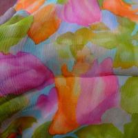 Coupon de mousseline de soie imprimee ton bleu orange rose vert 2 
