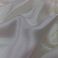 Coupon de satin de soie blanc 0 90m6