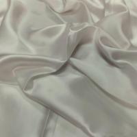 Coupon de satin de soie blanc casse 070m