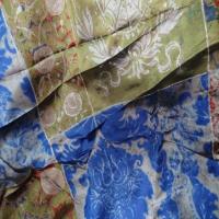 Coupon de satin imprime ton bleu metal dore lurex 2 80m3