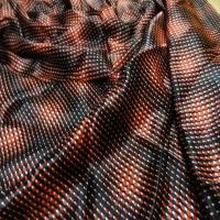 Coupon de satin viscose noir imprime rouge 1 40m8