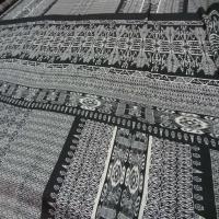 Coupon de satine imprime noir et blanc 1 50m4