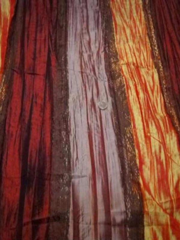 Coupon de taffetas faconne ton bordeaux orange9