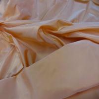 Coupon de taffetas orange 1m4