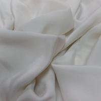 Coupon de tissu beau crepe de soie blanc casse 0 90m sur 1 40m