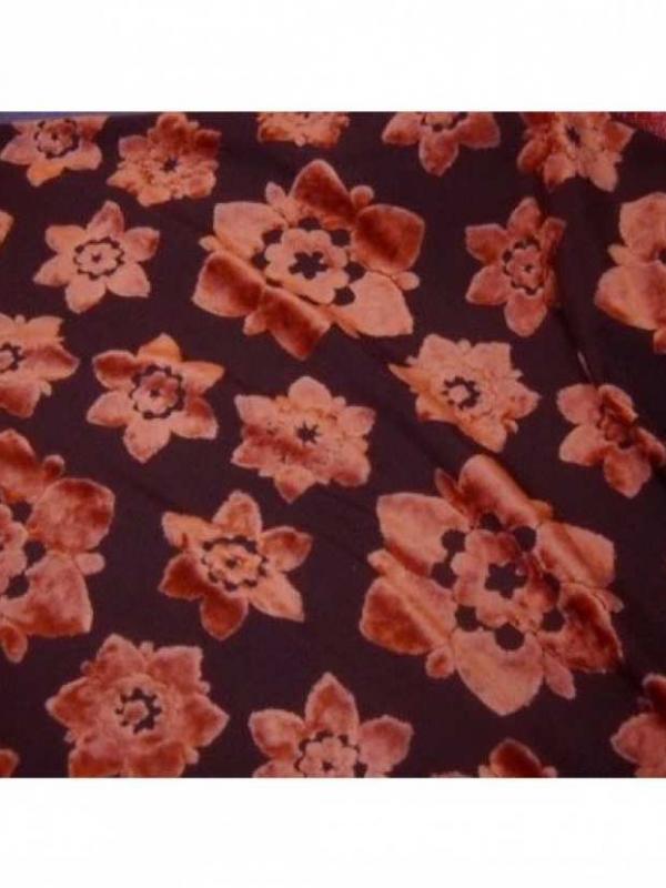 Coupon de tissus d ameublement motifs fleurs devore orange 1m05