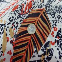 Coupon de viscose blanc casse imprime feuilles noir et ton de terre 2 15m5