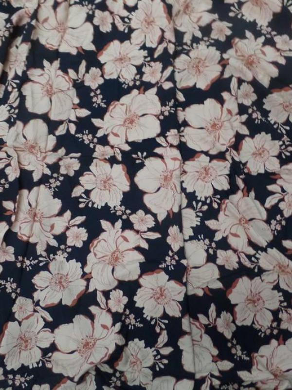 Coupon de viscose imprime fleurs ton marron beige