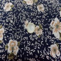 Coupon de viscose noire imprime fleurs ton jaune safran 2m9
